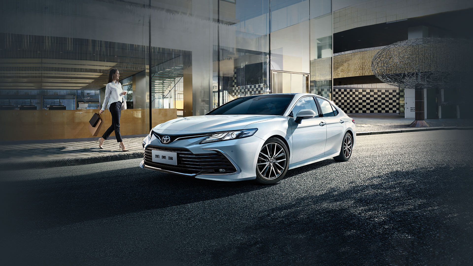 最新款丰田凯美瑞值得买吗,全新丰田凯美瑞值得购买吗