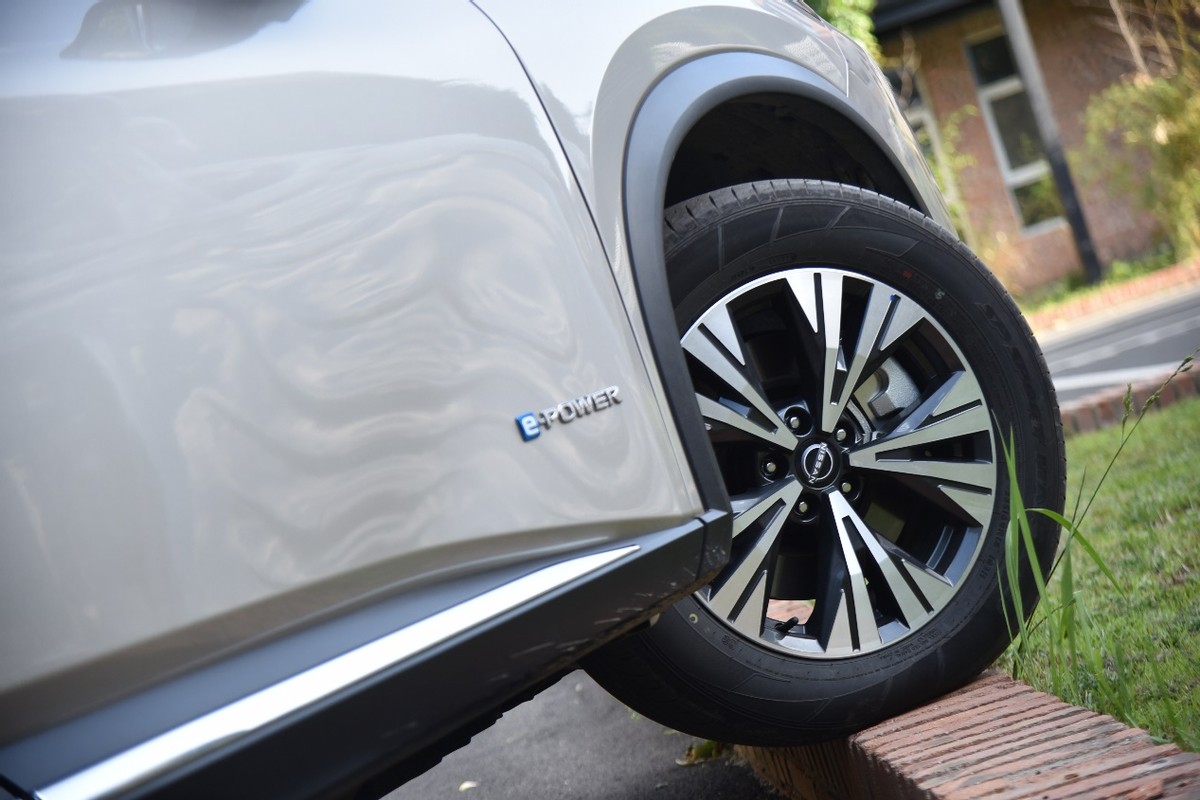 日产奇骏超混电驱怎么样,东风日产全新超混电驱奇骏