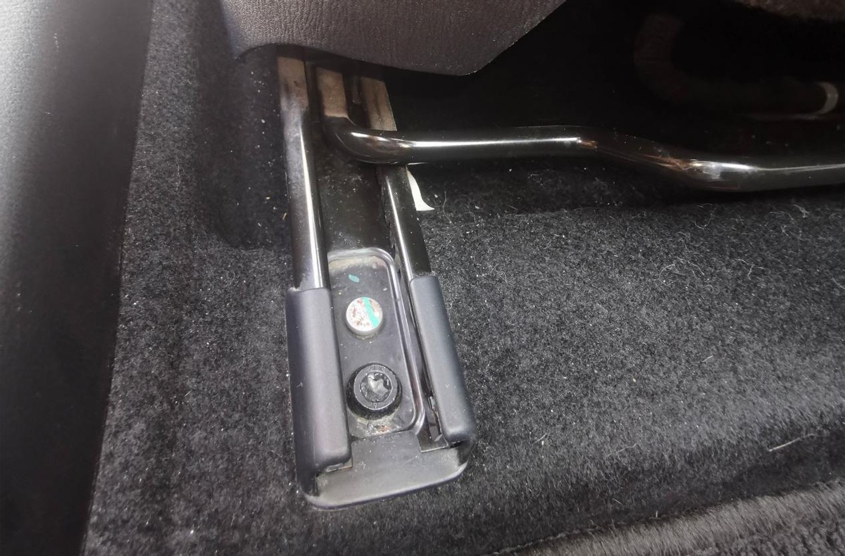 8年的马自达5多少钱,8万块钱能买哪年马自达昂克赛拉