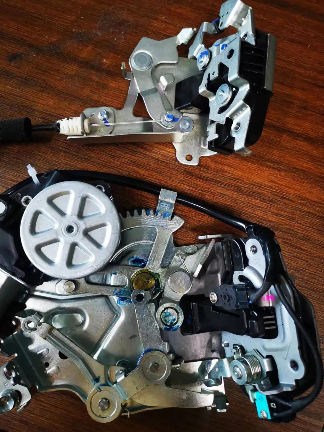 锐胜王牌m7电动中门安装教程,北汽王牌m7电动版