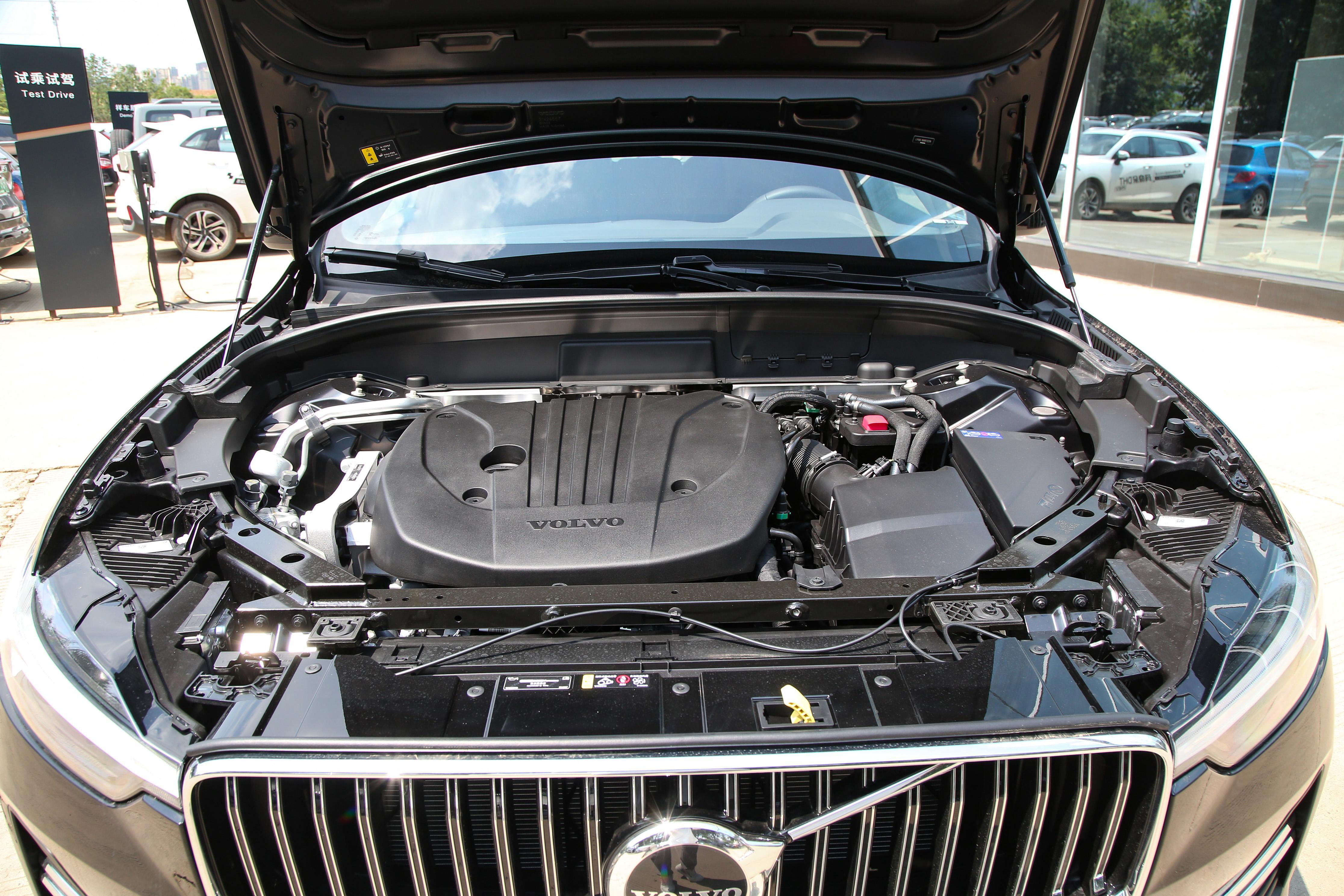 沃尔沃xc60降价10万了值得出手么,2024年沃尔沃xc60还值得入手吗