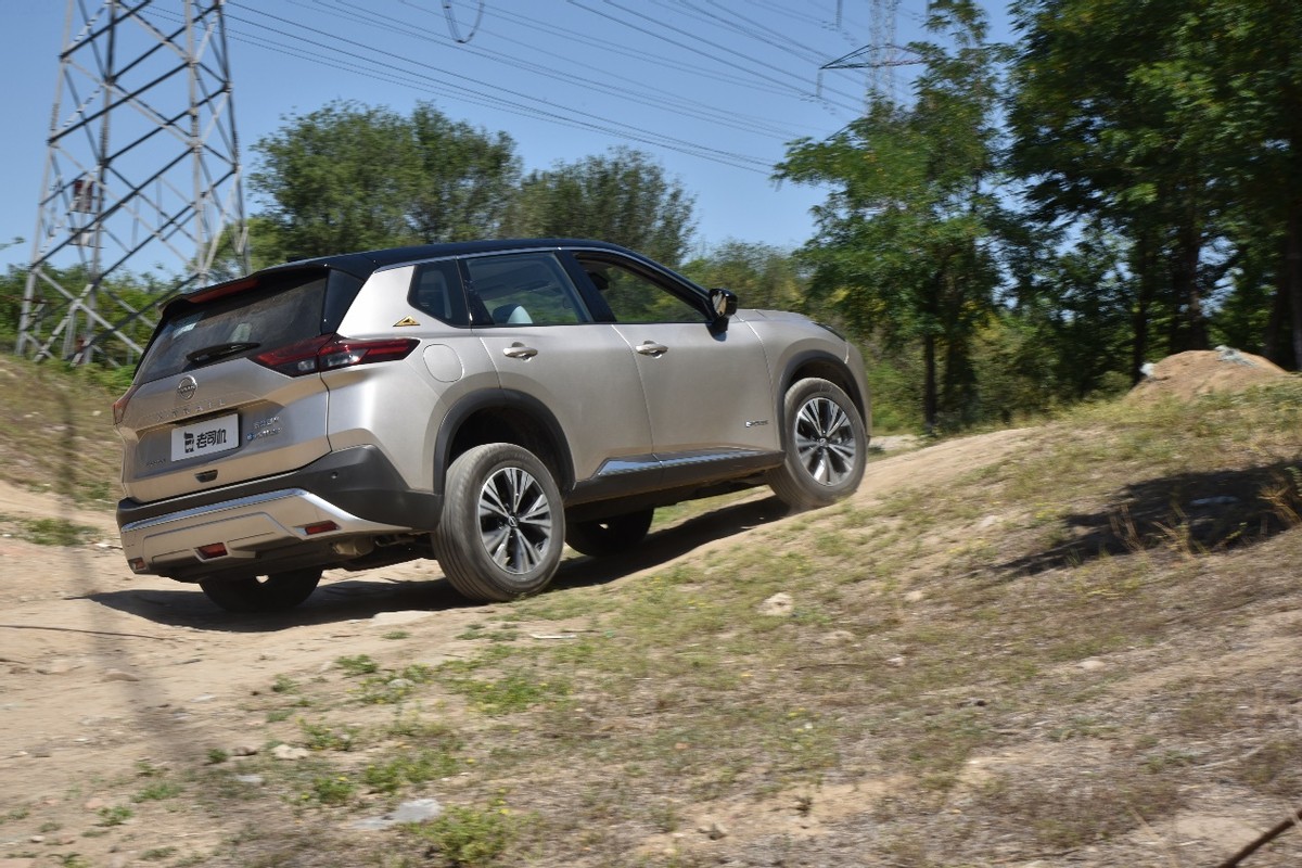 日产奇骏超混电驱怎么样,东风日产全新超混电驱奇骏