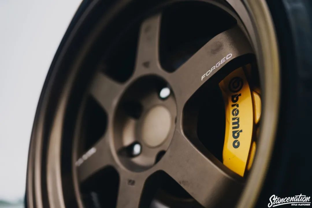 奔驰slk350改装,11年的奔驰slk值得买吗