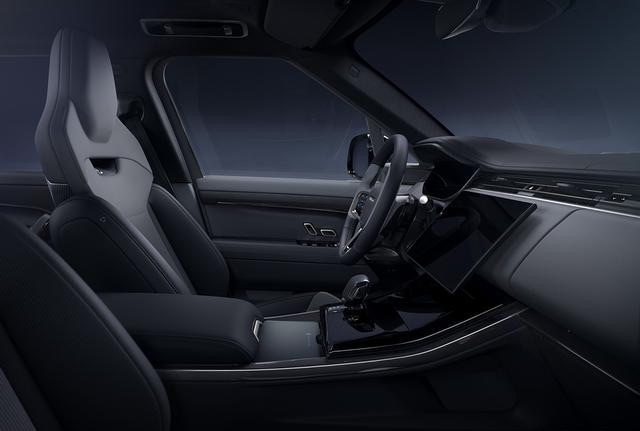 全新路虎揽胜sv试驾,揽胜2024款4.4v8sv尊荣创世版价格