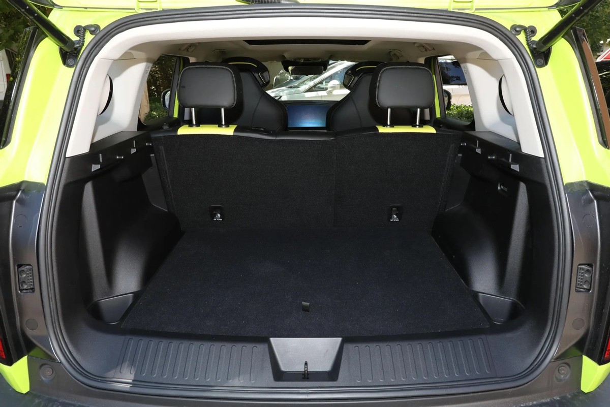 把音乐会搬车上？为年轻人而来的哈弗酷狗产品力表现如何