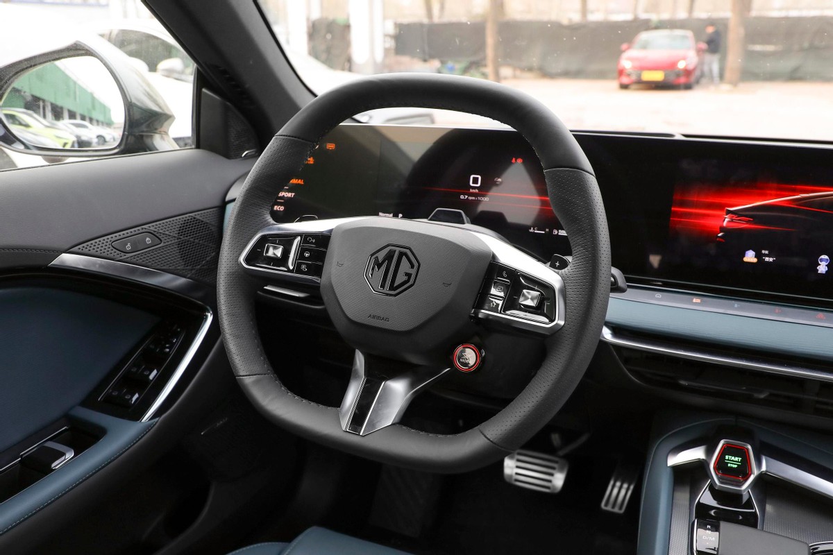 名爵mg7和长安univ和凌渡哪个好,凌渡l2024酷辣版和mg7