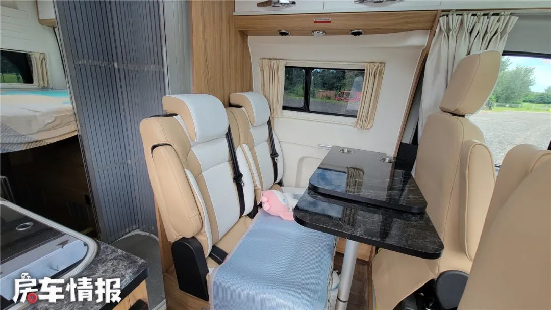 2022款江铃福特新世代全顺b型房车,福特全顺2023款瑞弗r500b型房车