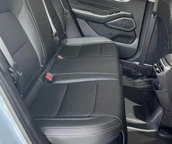 帝豪2023冠军款尊贵型36期落地,2021款全新帝豪价格及配置参数