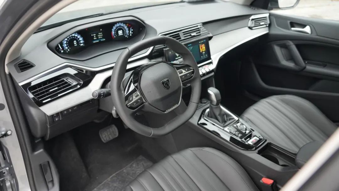 标致408龘龘版和老款408外观,标致4081.2t三缸怎么样