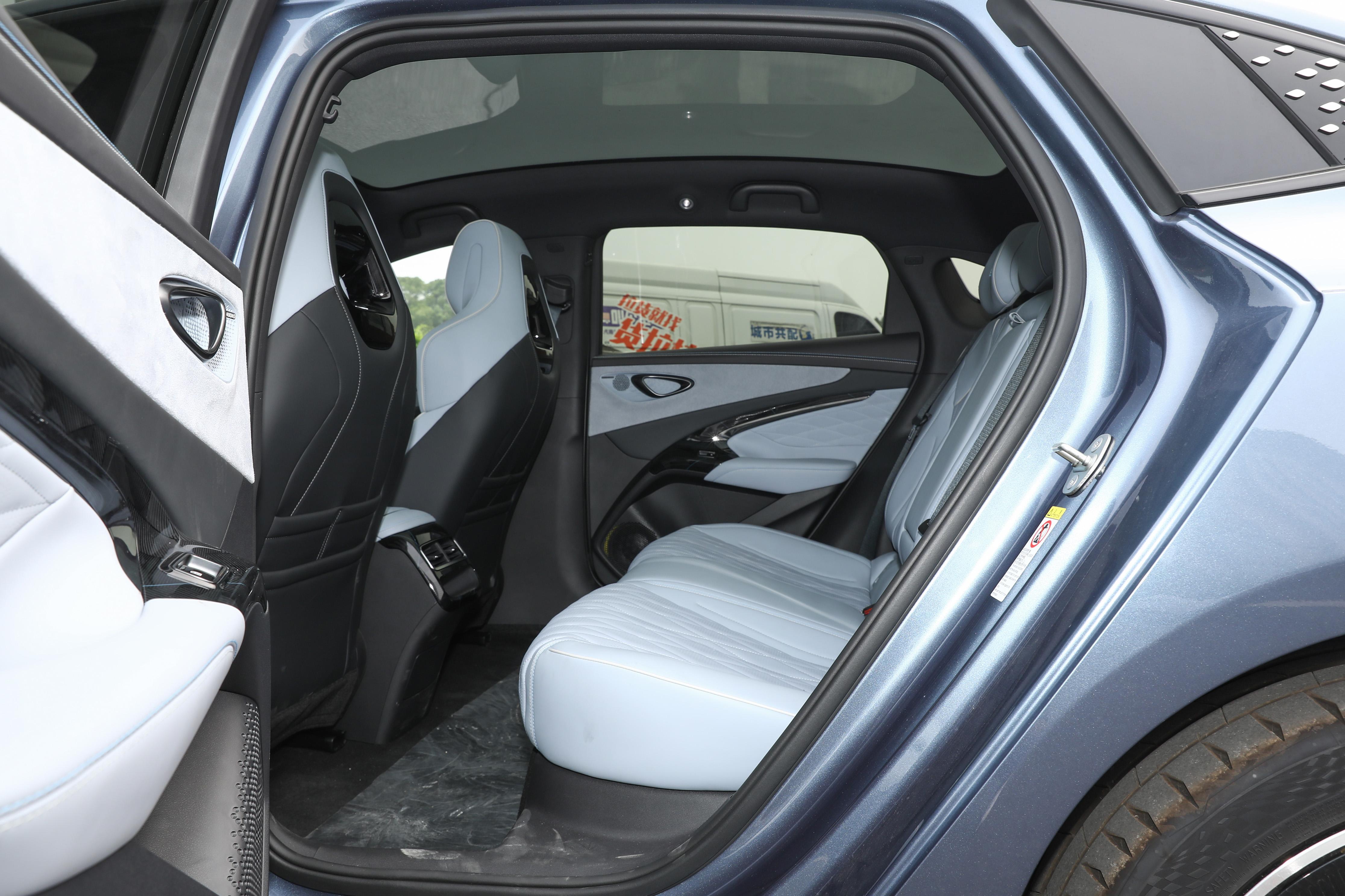 比亚迪海豹这款车值得购买吗,比亚迪海豹正式上市提车