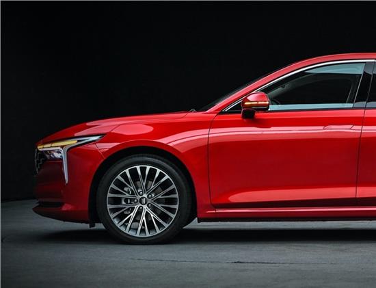 奔腾b70新款1.5t自动尊享型多少钱,奔腾b701.8t的车好吗