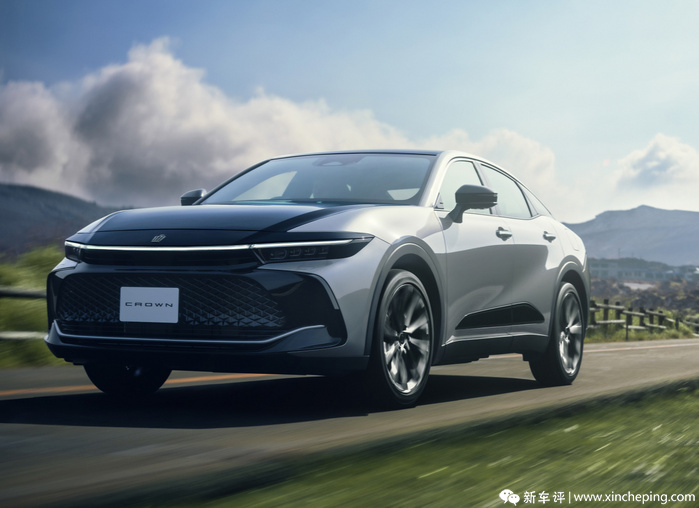 全新一代丰田皇冠实车,轿车suv车型大全丰田