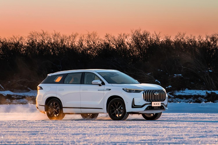 同行直呼太太太卷了!今年上新4款家用油车,2.0T车型均低于15万