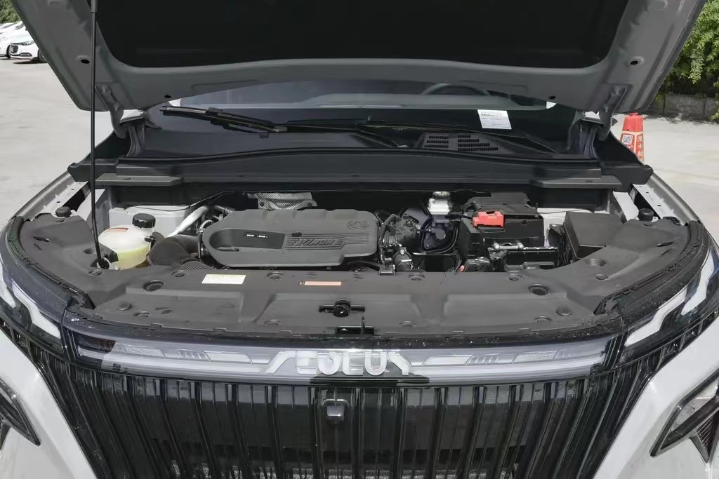 瑞虎8plus和长安cs75谁更值得入手,奇瑞瑞虎8plus2.0和长安cs75plus2.0