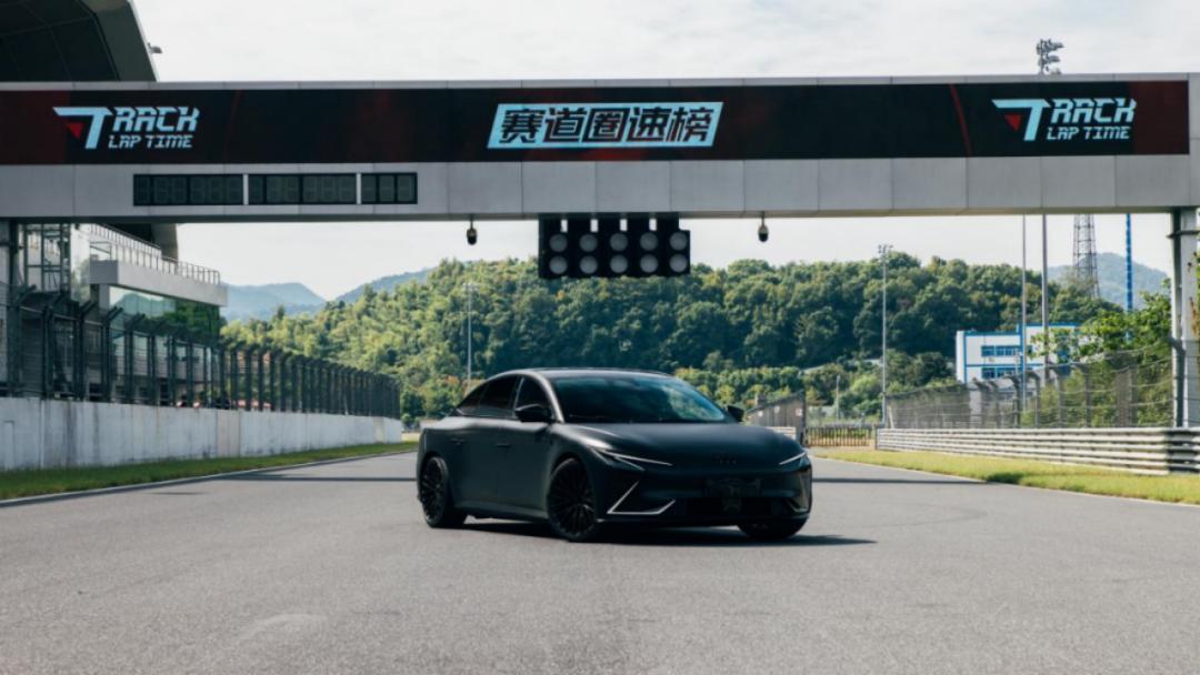 智己l7sp性能版首发意味着什么,l7sp高性能