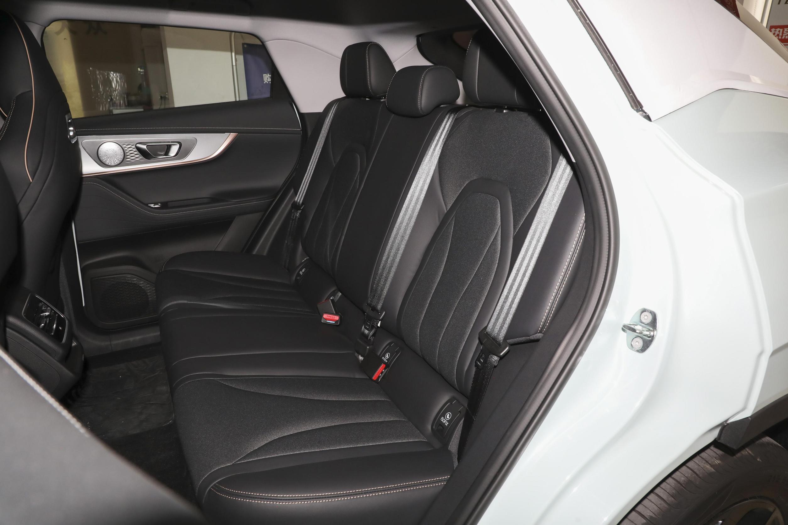 奇瑞欧萌达2023新款造型,奇瑞欧萌达1.5t内饰图片