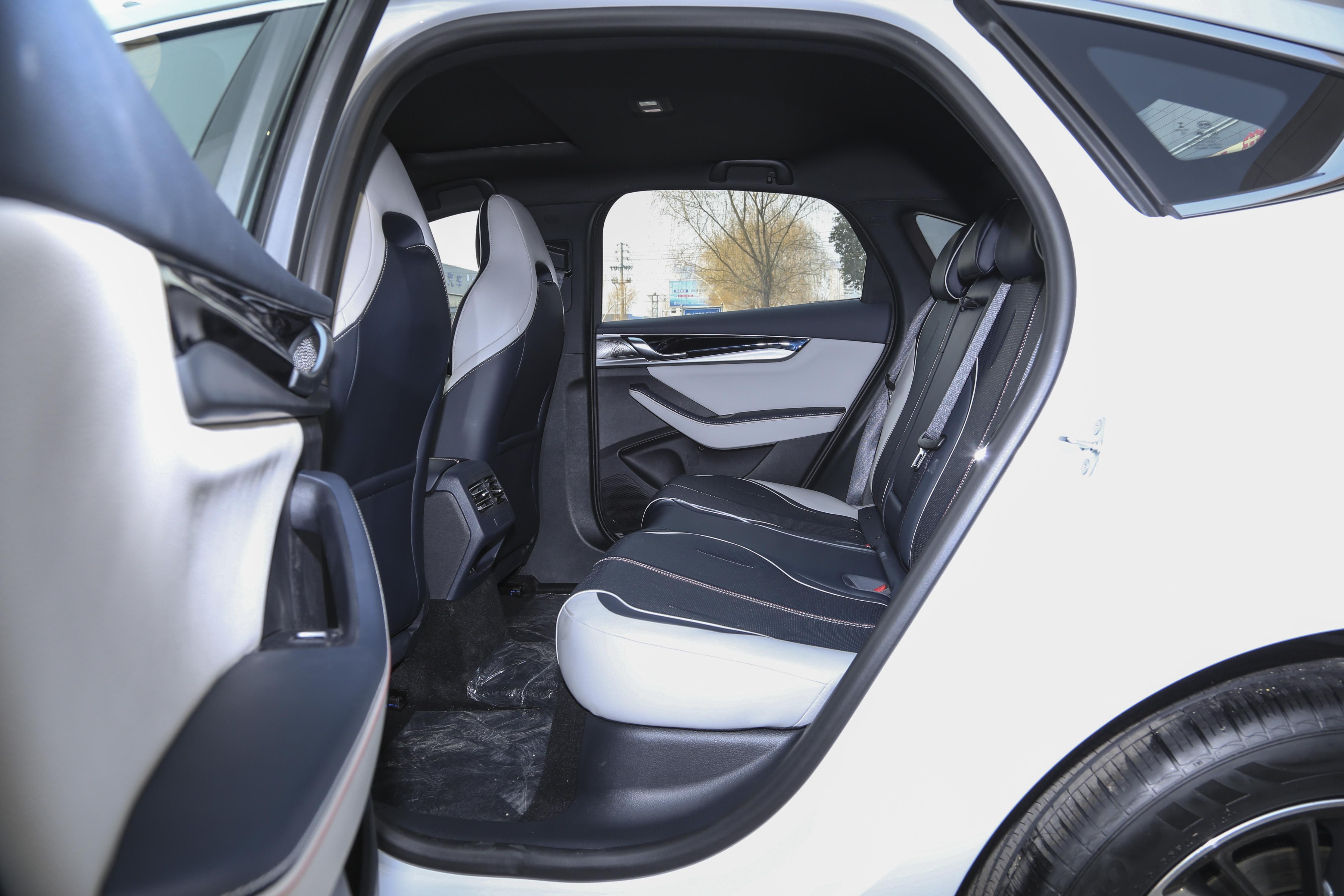 秦plusdm-i和秦plusev哪个好,秦plusdmi55km和120km买哪个