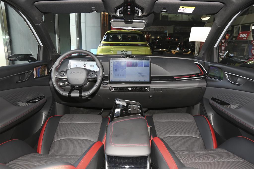 年轻人的潮玩轿跑,年轻人的潮玩