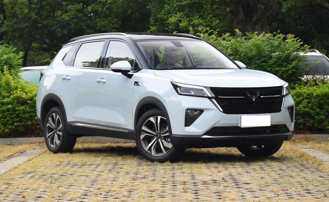 三代长安cs55plus高配和哈弗h6,一代长安cs55plus与哈弗h6国潮