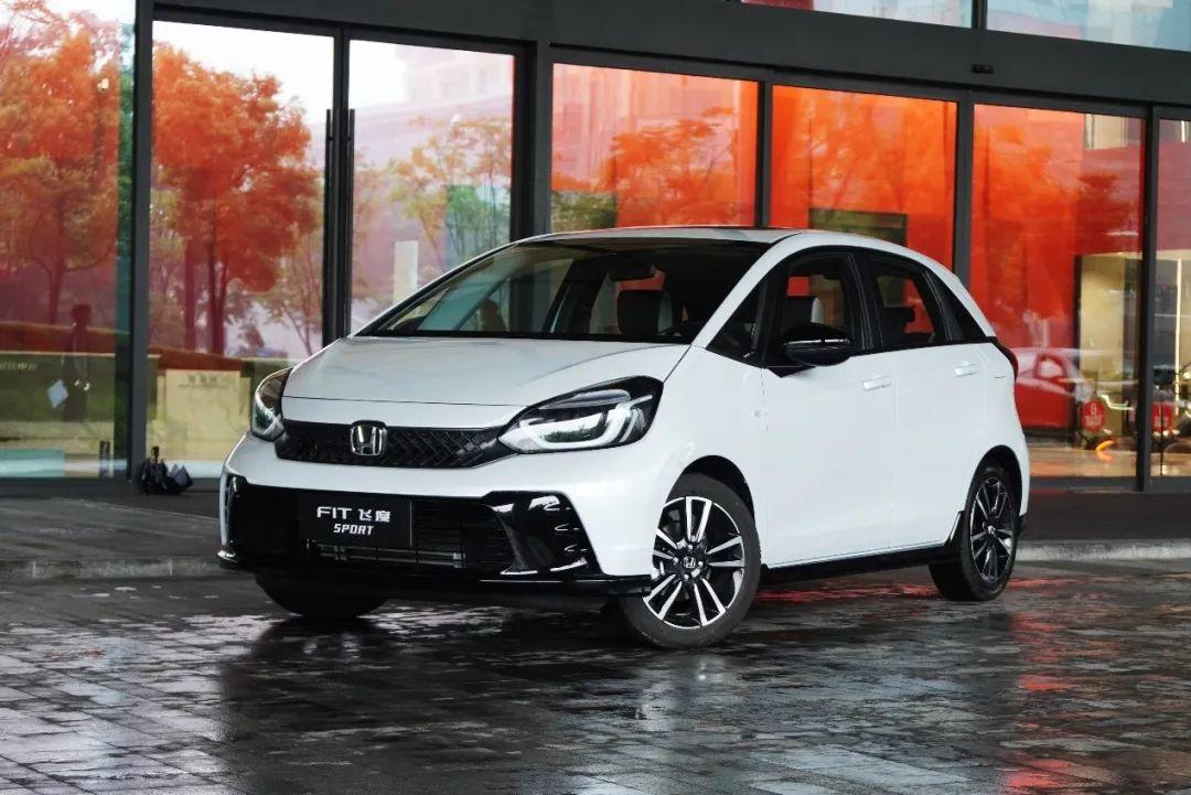 飞度新能源纯电动车七万左右试驾,12年飞度1.5自动试驾视频