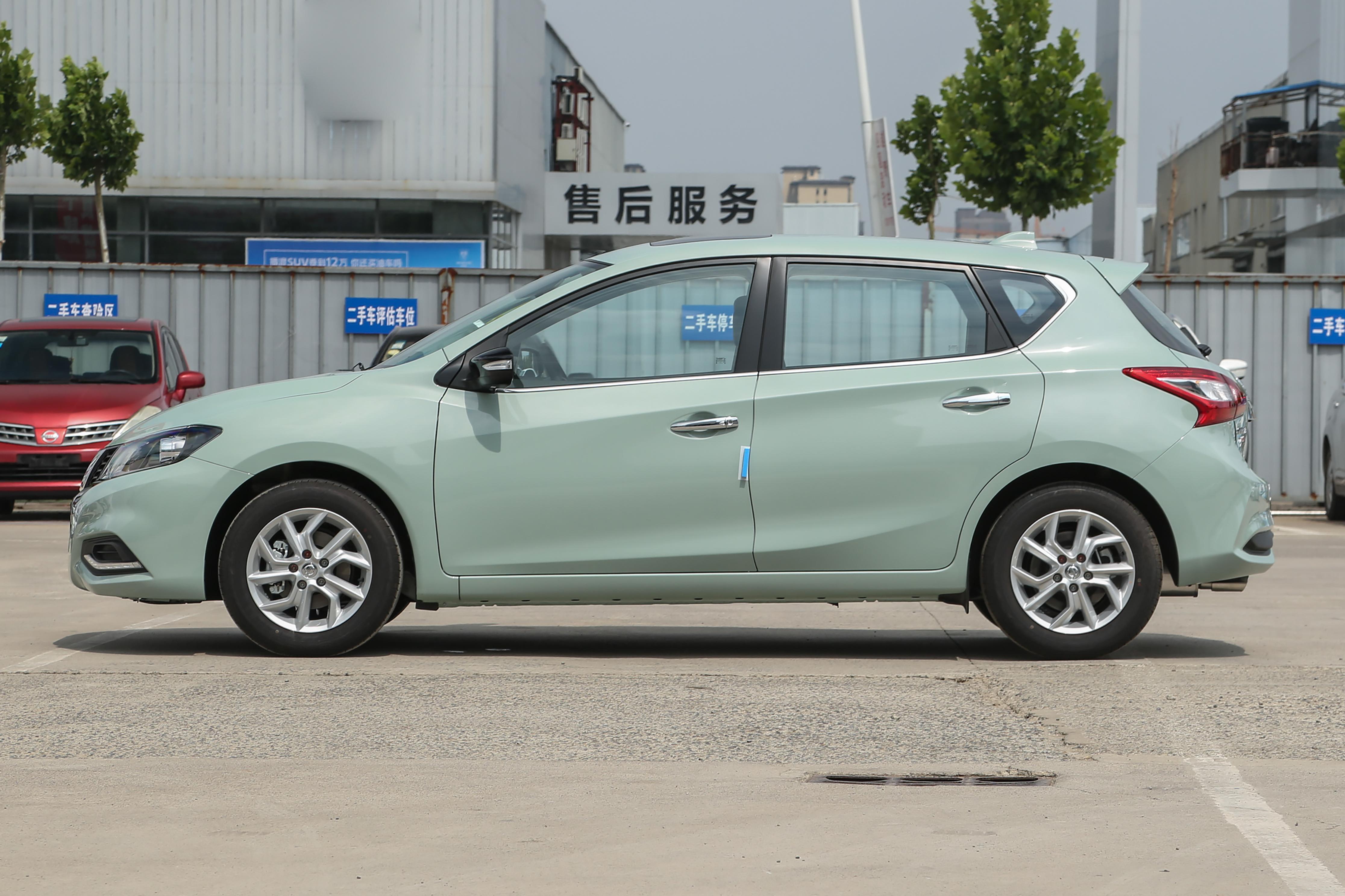 骐达贴膜改色无忧绿,日产骐达无忧绿上路