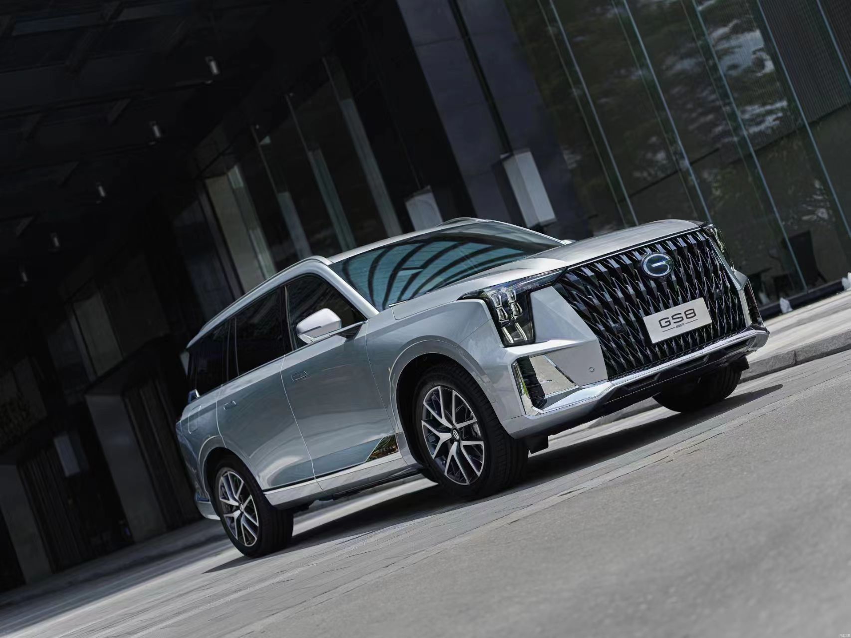 广汽传祺2024款gs8加油92可以吗,广汽传祺发布了全新一代gs8的官图