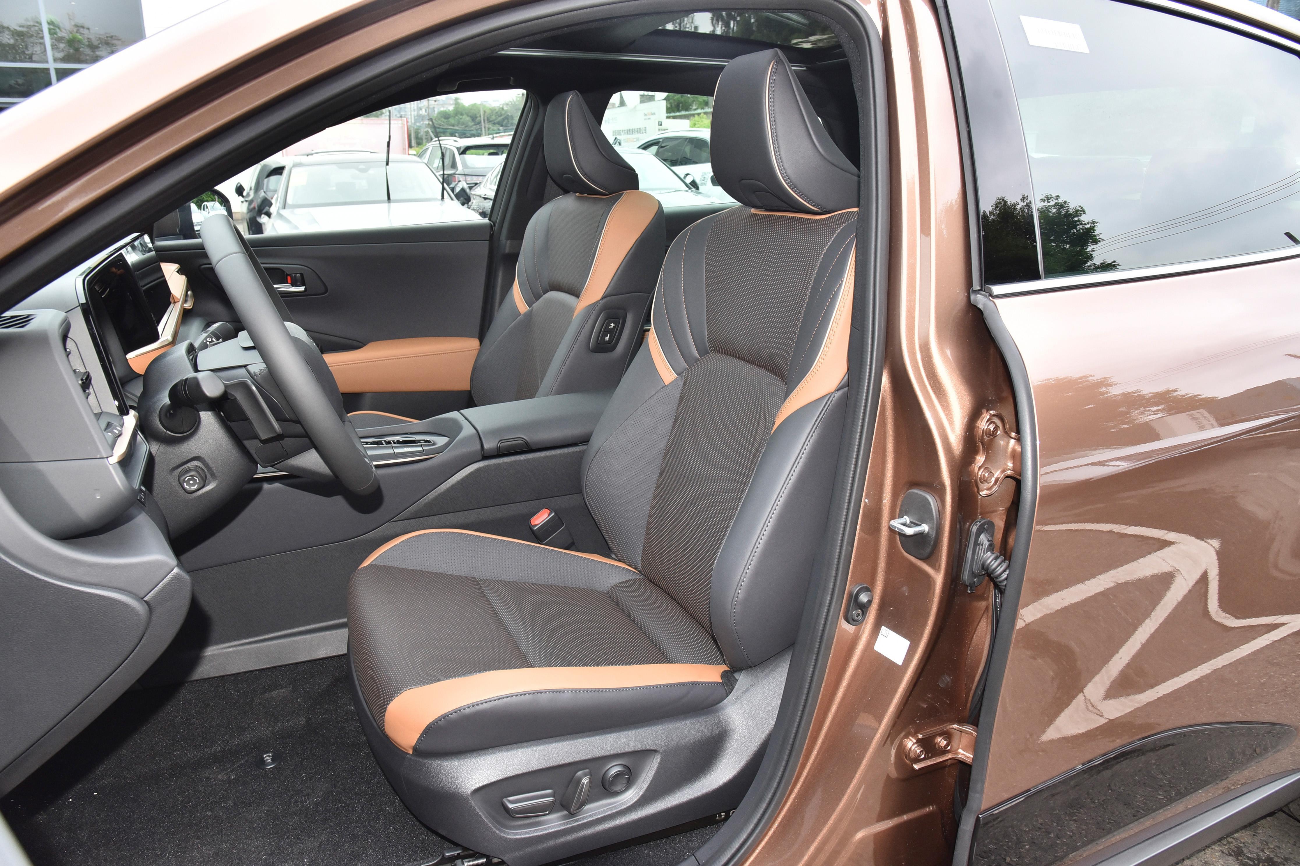 16代皇冠crosssport国内什么时候上市,丰田皇冠sportcross高性能版