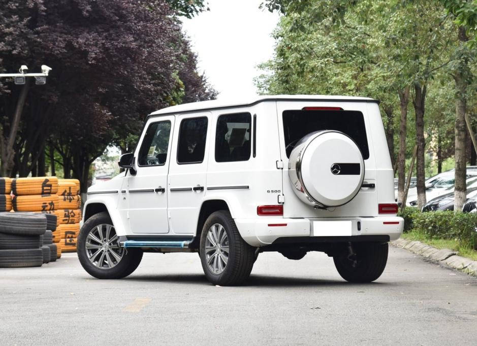 189.9万只是裸车价，落地还要加价，奔驰G500没200多万拿不下