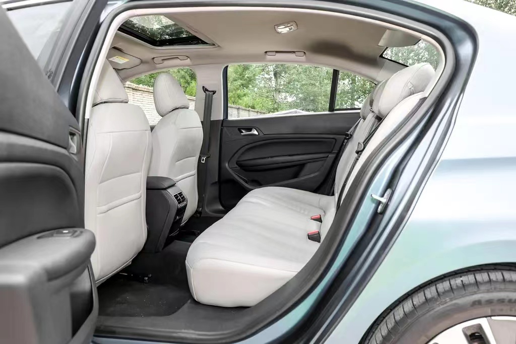 标致新40810.57落地,10.57万元起东风标致新408预售