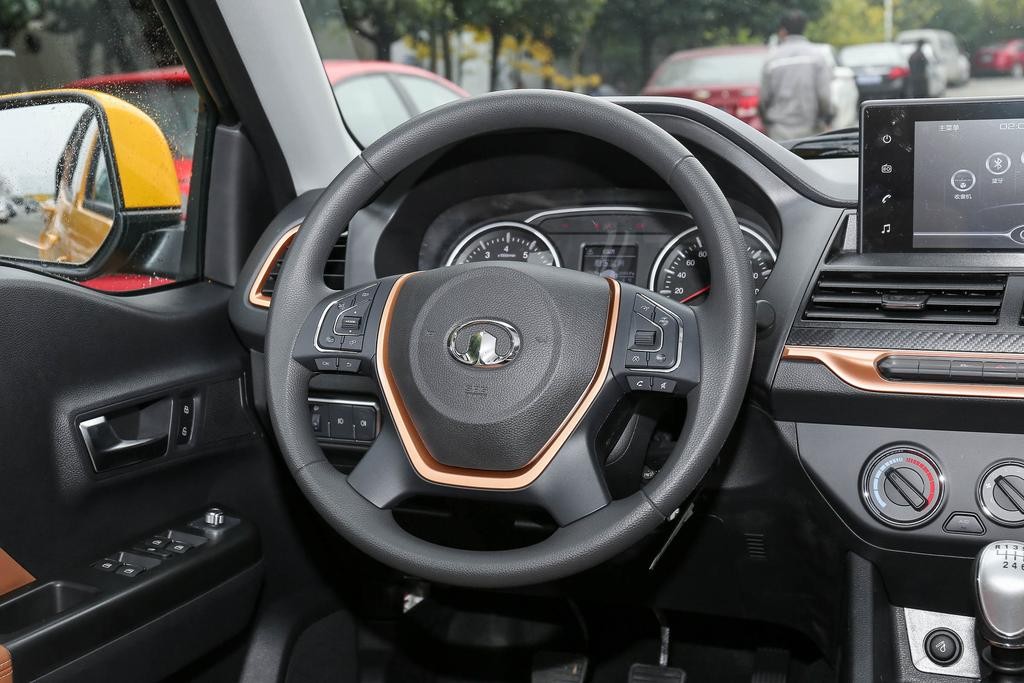 新风骏7四驱短轴版,汽油四驱风骏7油耗测评