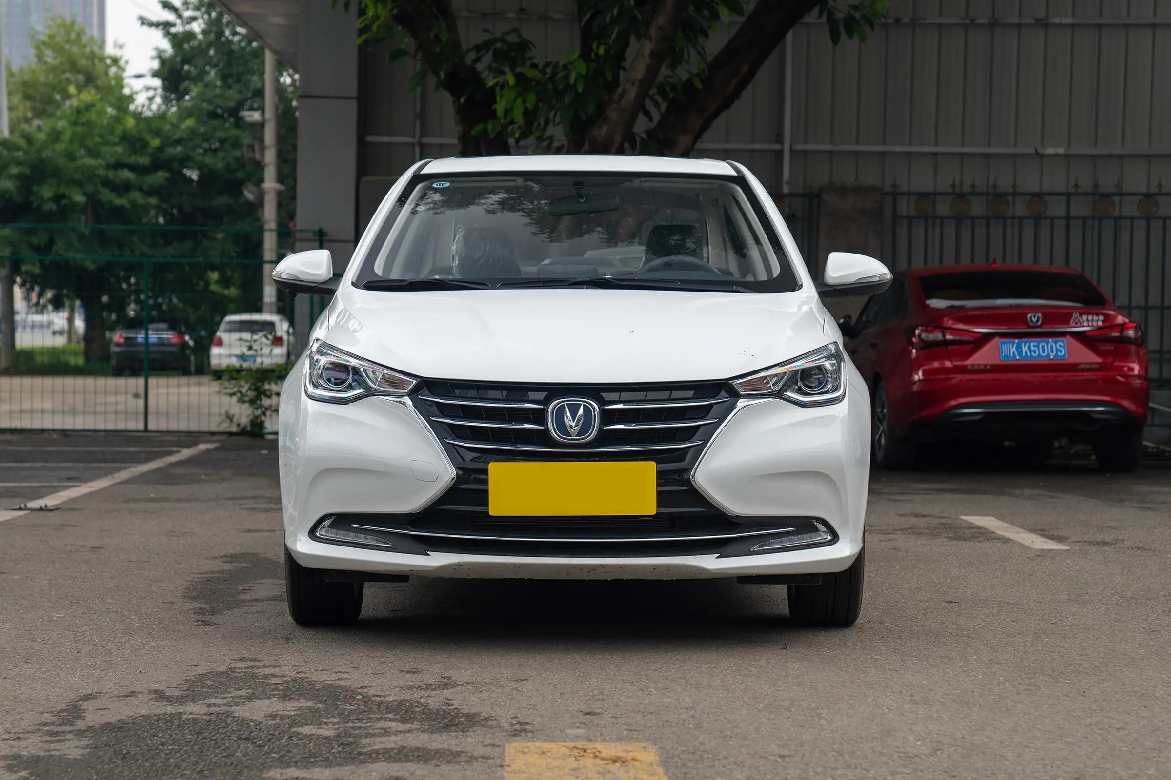 全新悦翔2019款试驾,长安悦翔新款第三代省油吗