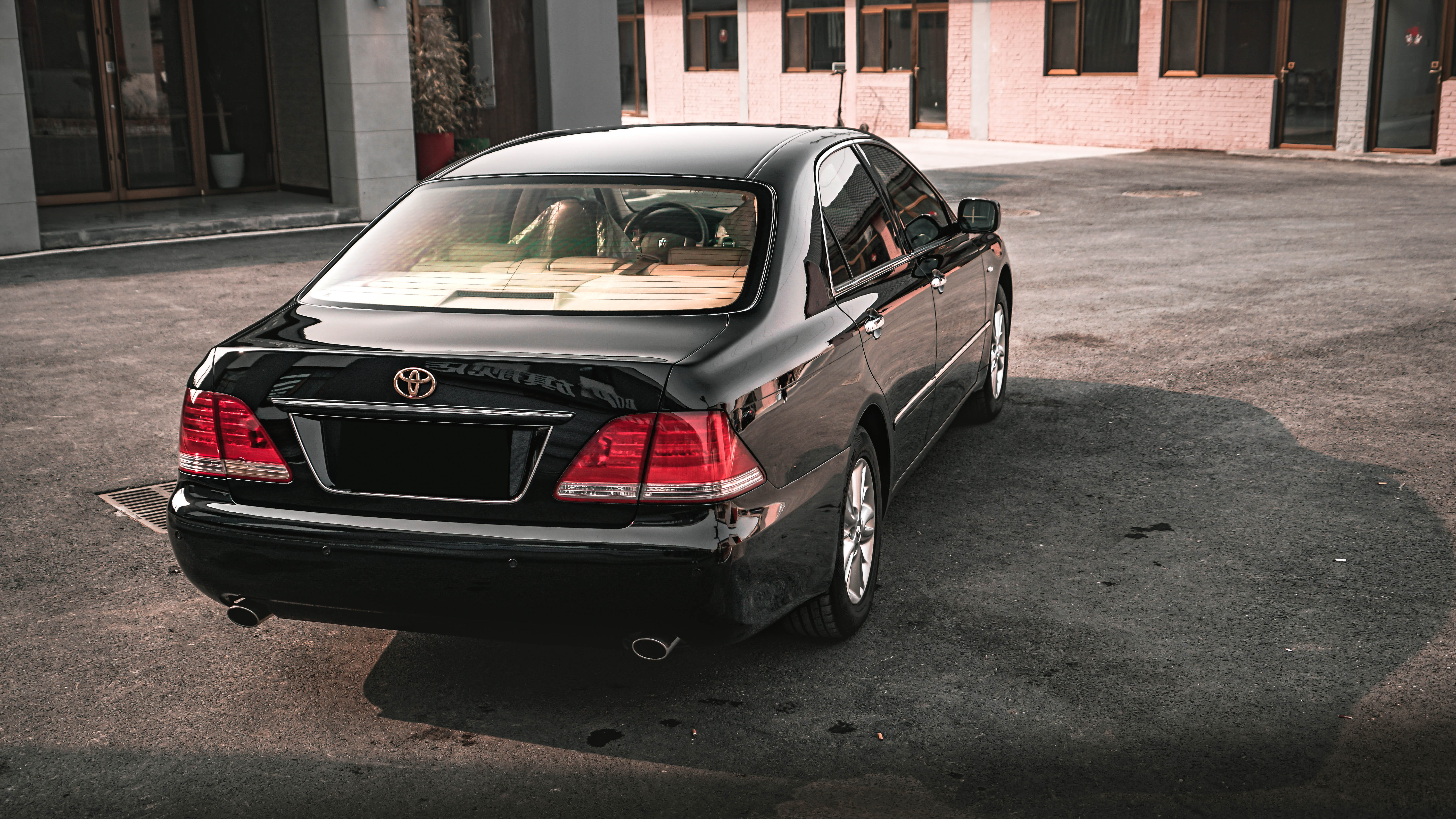 丰田皇冠前杠车衣怎么贴膜,丰田皇冠贴隐形车衣技巧