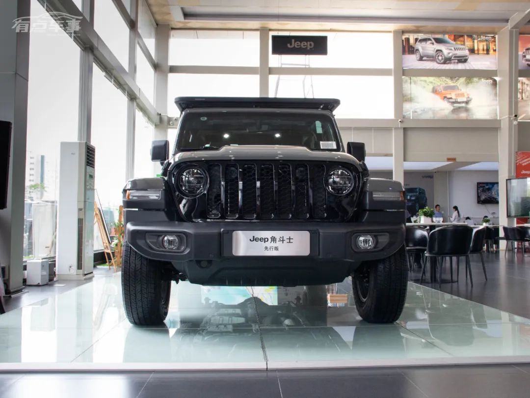 jeep牧马人越野测试,硬核大型越野车