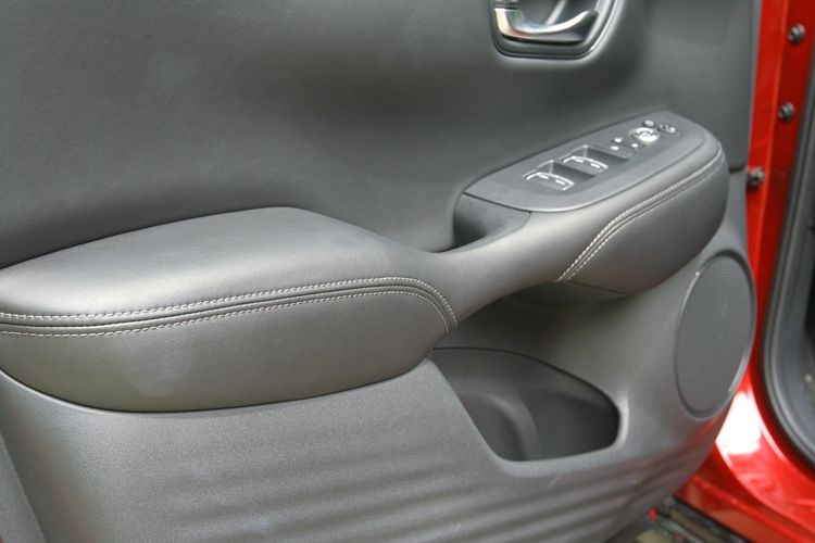 本田xrv1.5t智享版动力测试,本田xr-v四驱版本