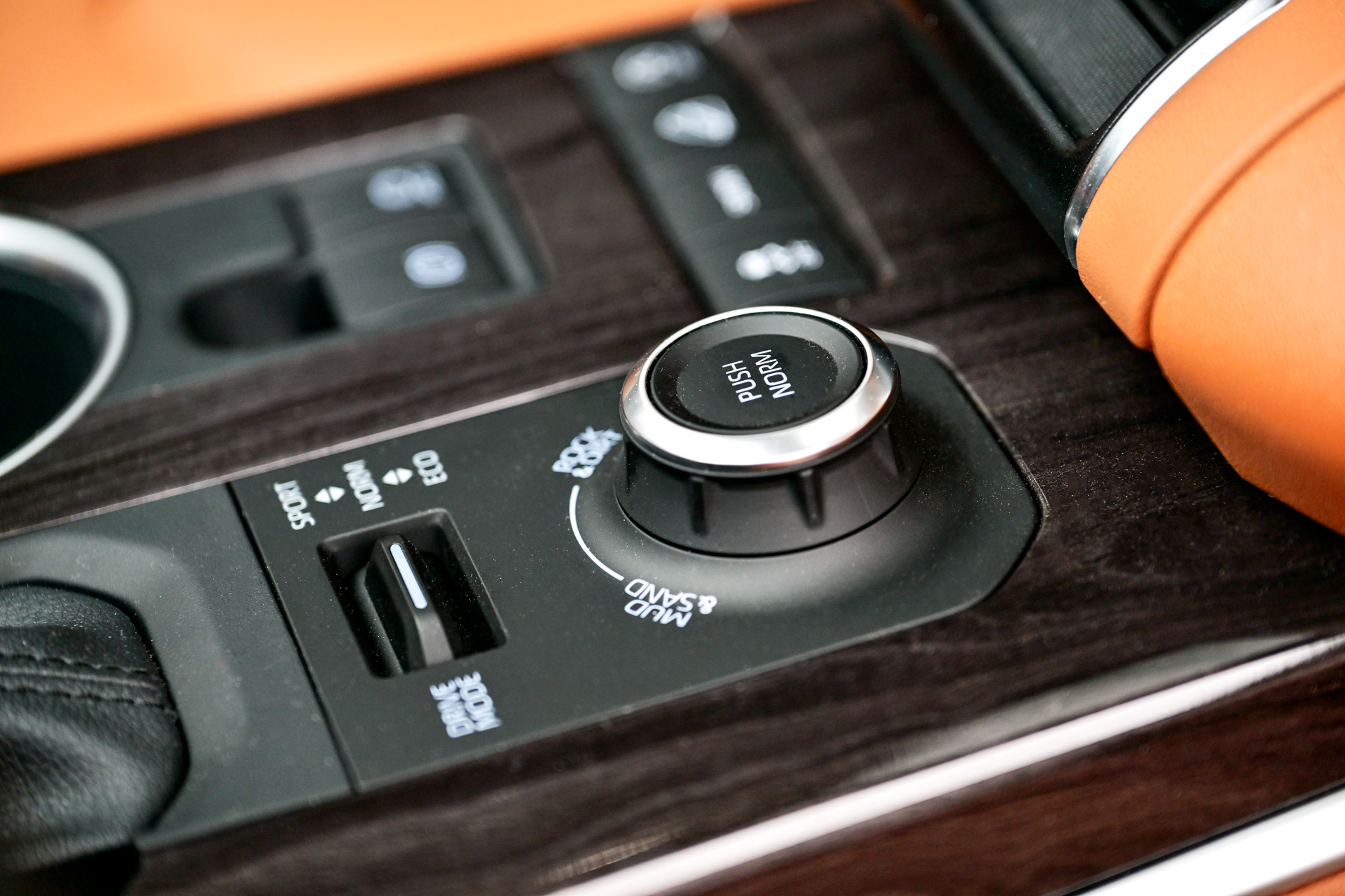 换装2.0T发动机!曾叱咤风云的汉兰达能否重回30万元级SUV王座?