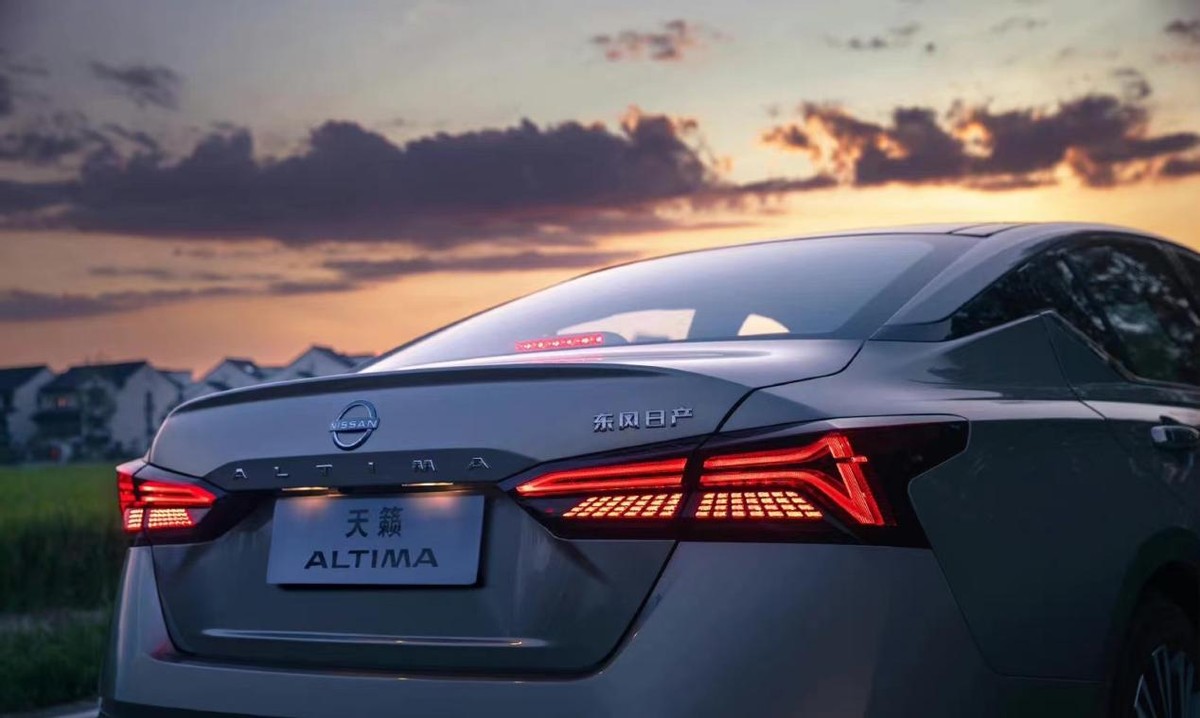 12万级的10款家轿车详解,15到20万公认好看中型轿车推荐