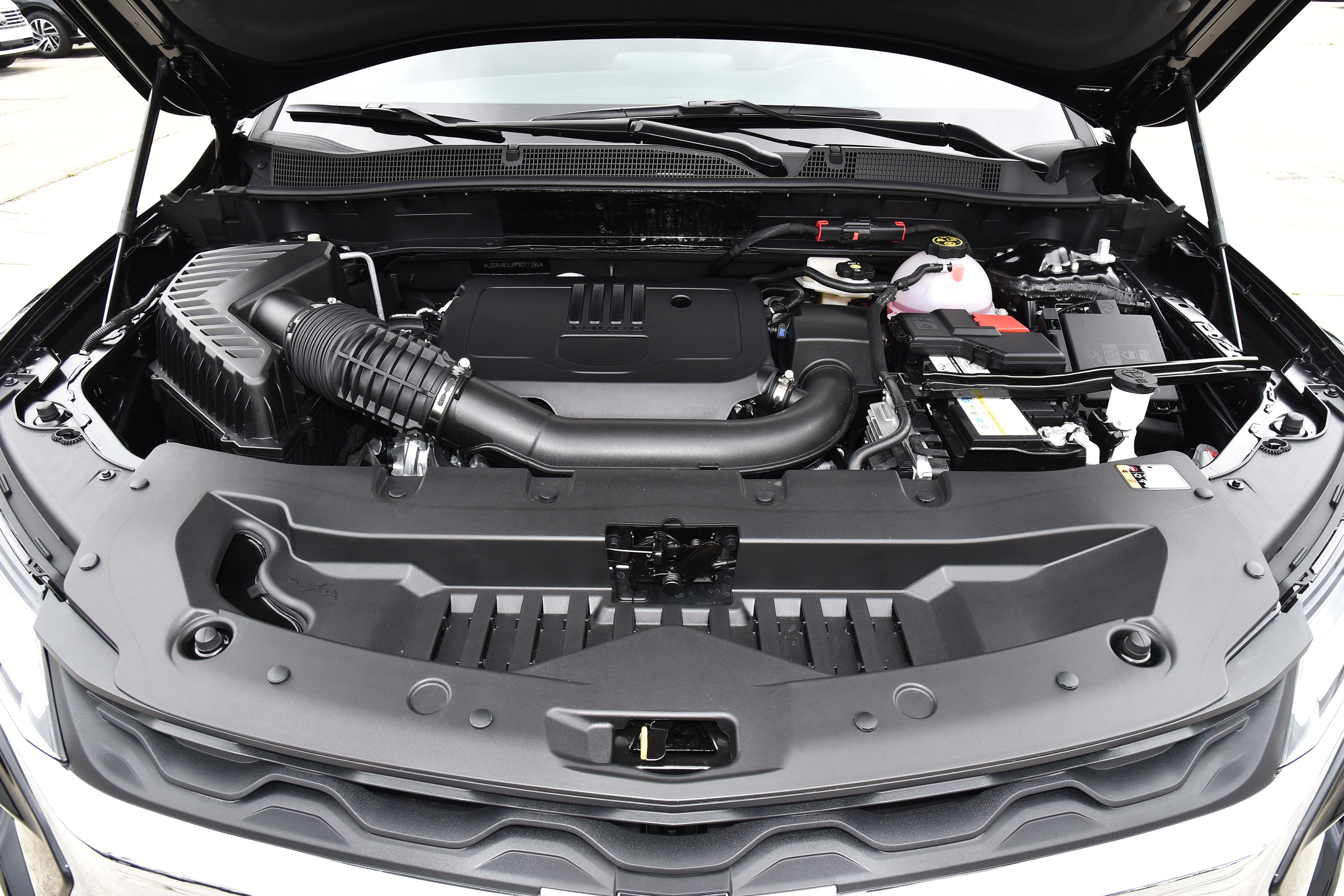 纯正美式suv雪佛兰开拓者正式上市,轴距2863的开拓者