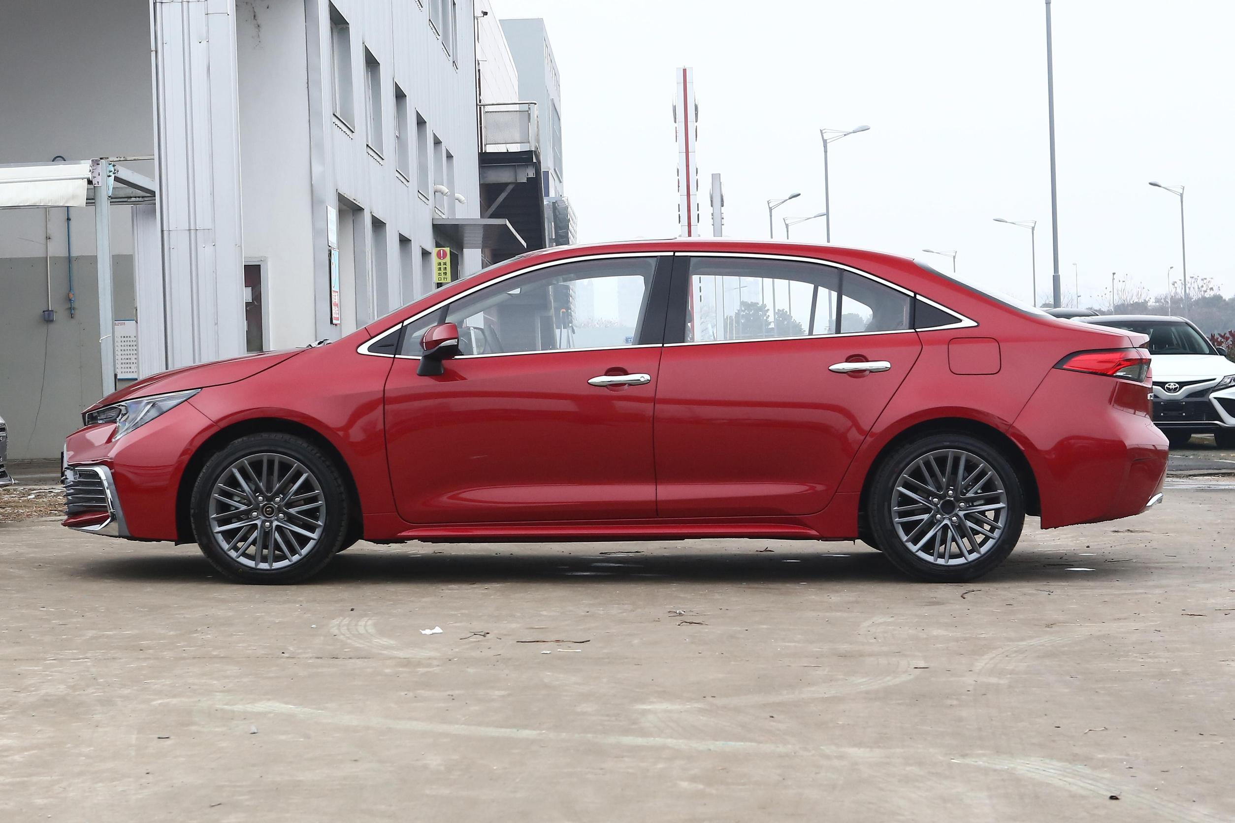 广汽丰田凌尚和速腾哪个好,广汽丰田凌尚和卡罗拉