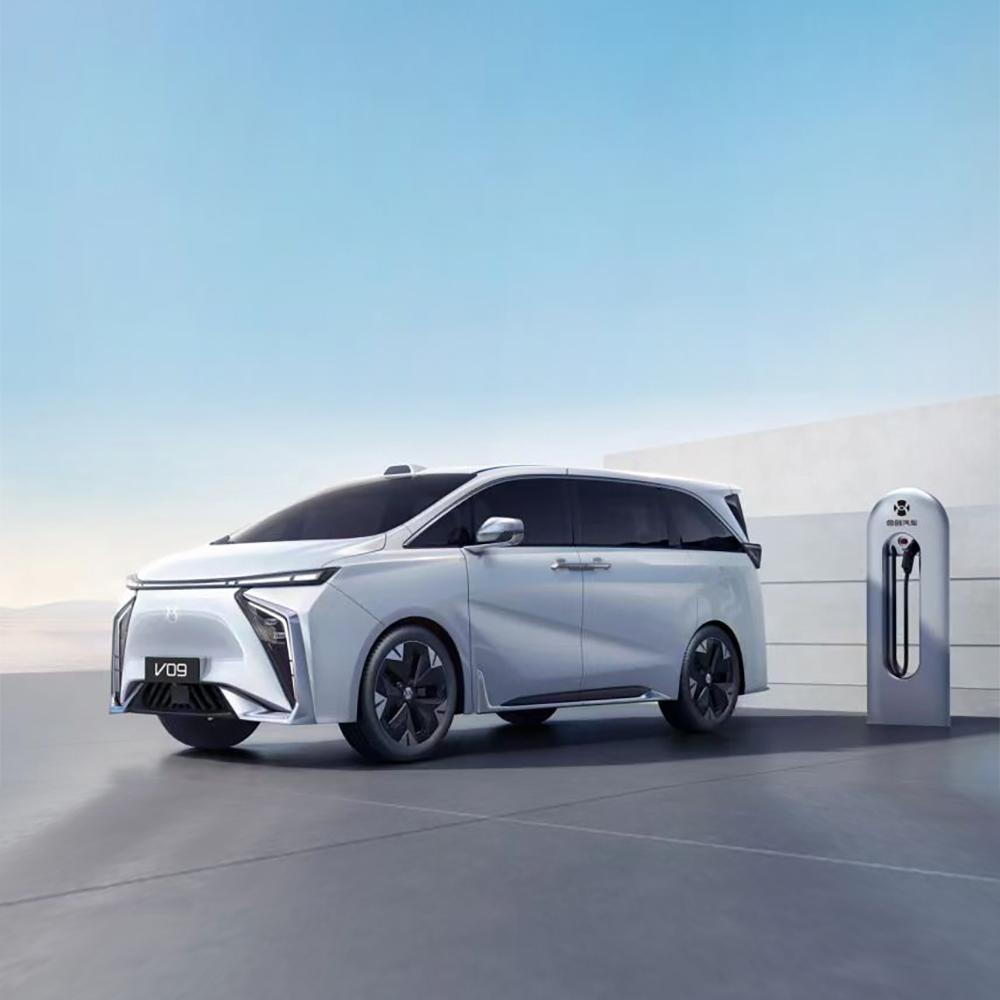 合创v09车型报价,合创v09纯电旗舰mpv