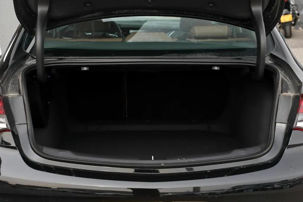 别克君威2020款多重,别克君威2024款超享功能介绍