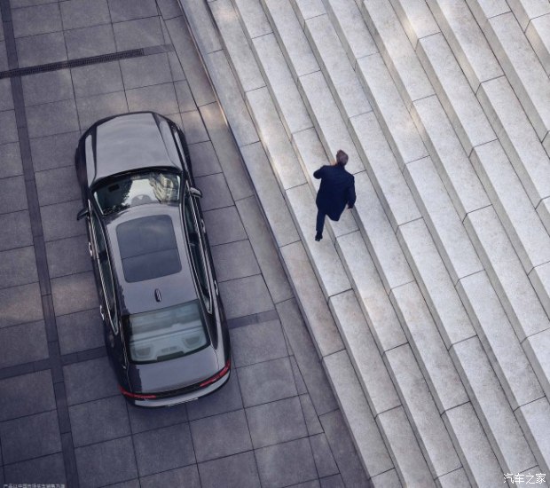 沃尔沃汽车电瓶负极在哪里,沃尔沃汽车电瓶怎么保养