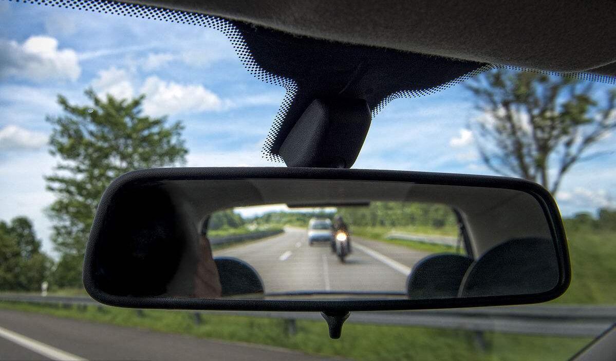 安装行车记录仪被扣12分，到底哪里违规了？（车车佳）