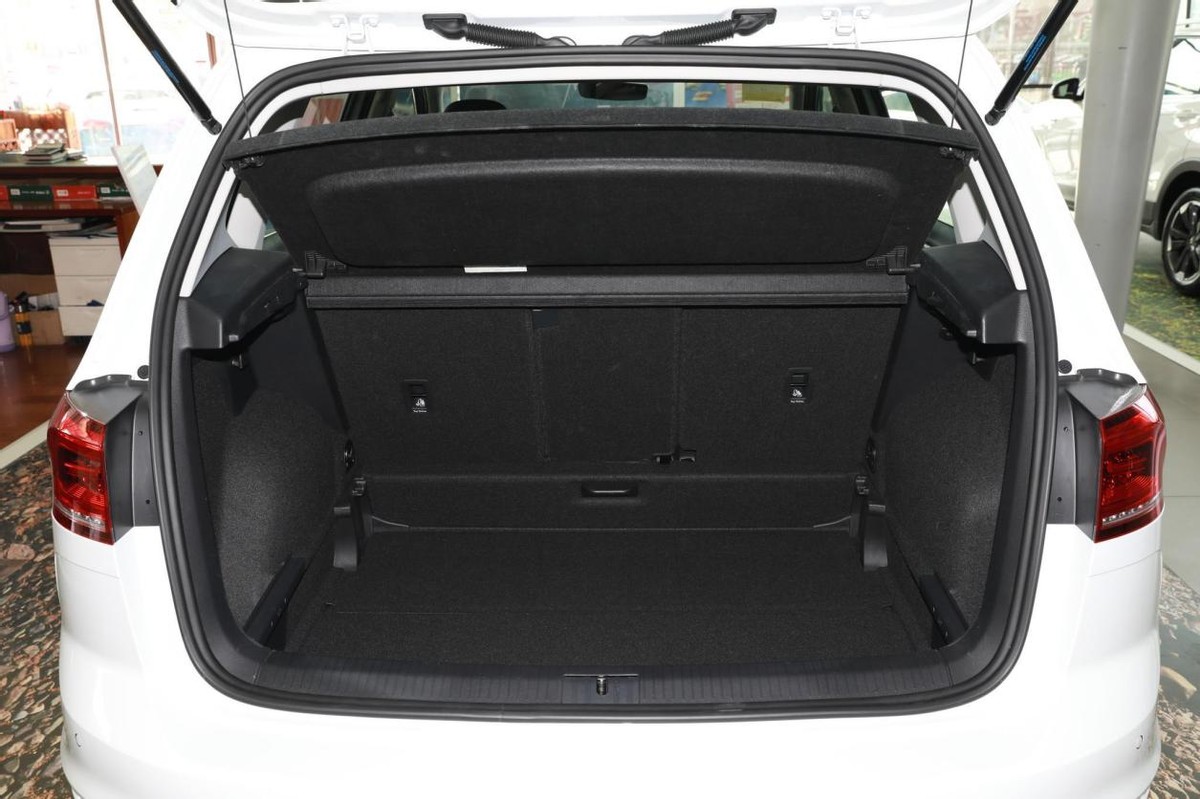 高尔夫嘉旅1.4t油箱容积多少升,体验大众高尔夫