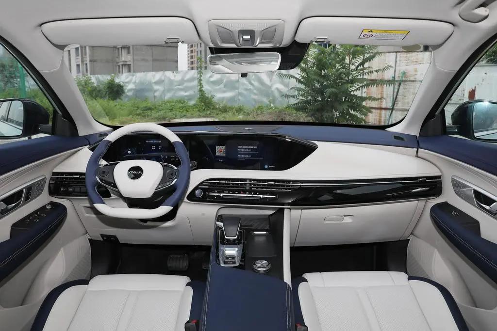 东风全新马赫1.5T混动车型,东风马赫双擎