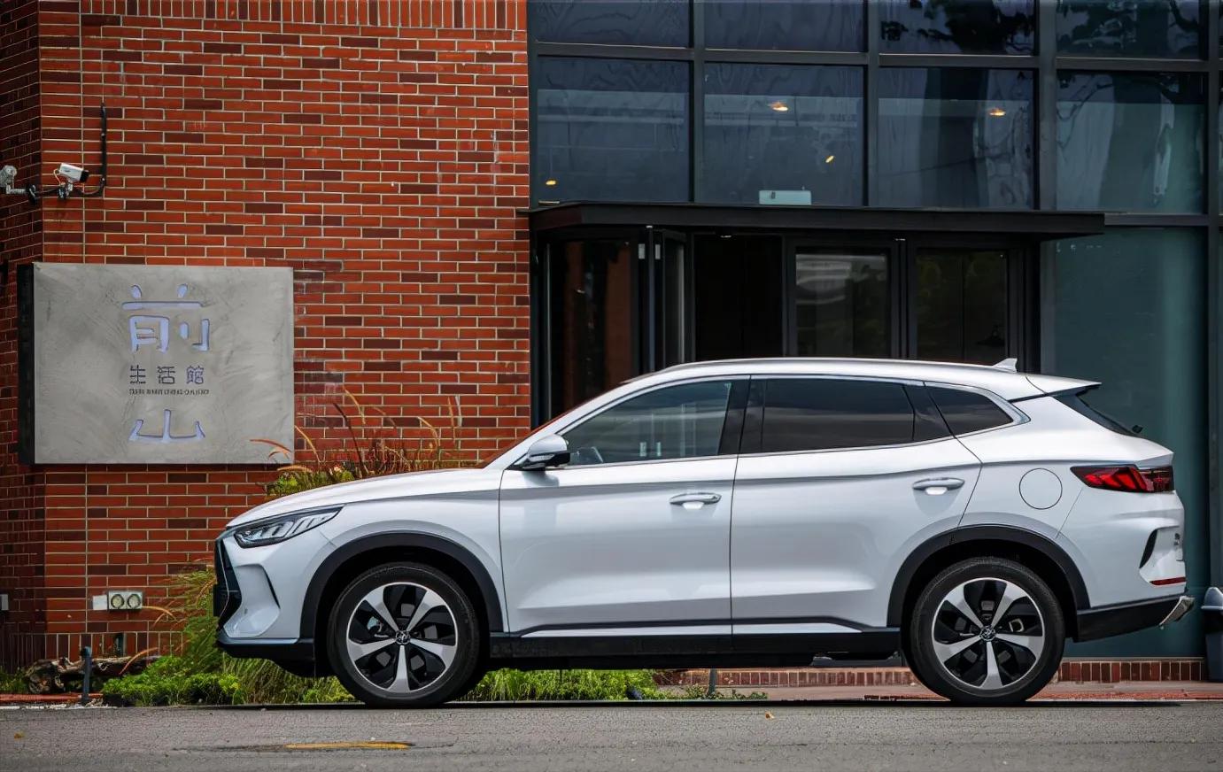 宋plusdmi升级dilink4.0,比亚迪宋plus燃油版安全性能测试