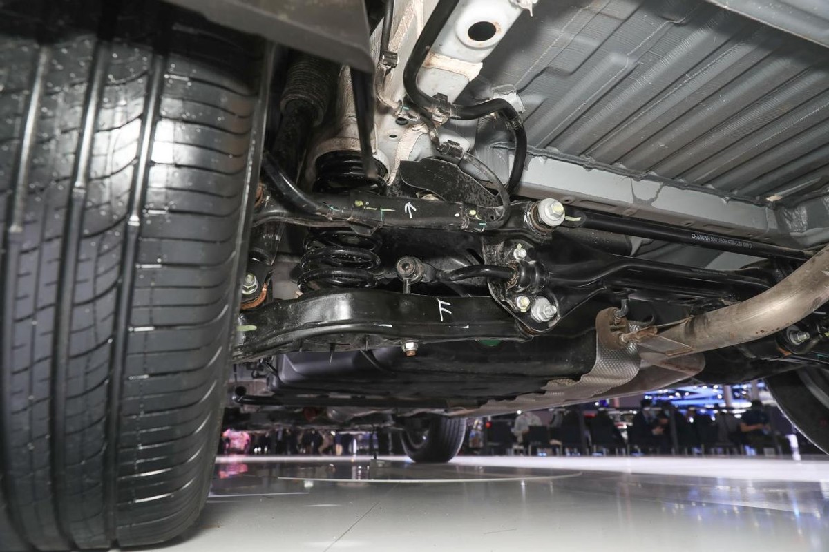 欧尚x7plus七座可选吗,欧尚x7plus值得年轻人买吗