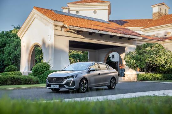 超长5年0息超低3成首付“家轿卷王”