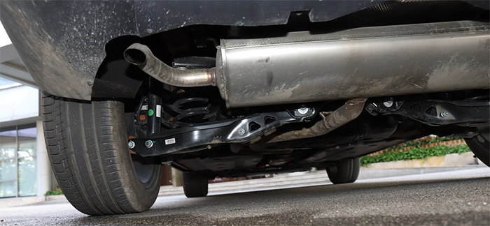 上汽名爵mgone全新上市,名爵mgone第一视角试驾