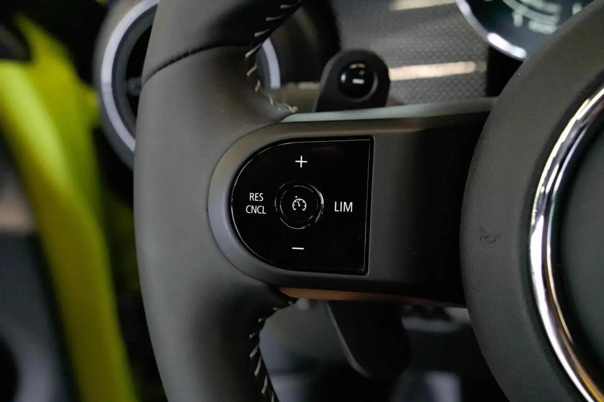 mini软顶敞篷车优缺点,全新一代mini敞篷