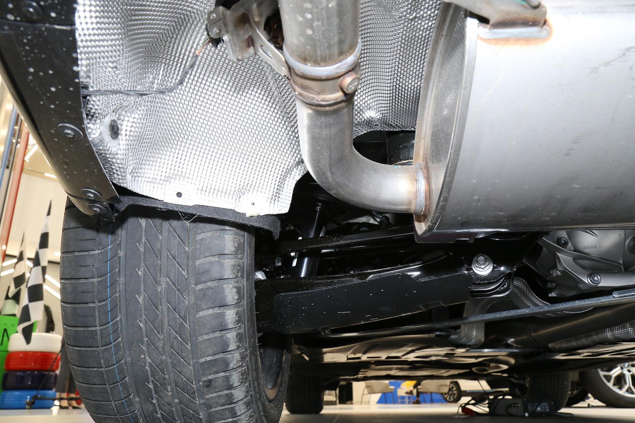 想买安全性好的suv,想买个好看智能省油空间大的suv